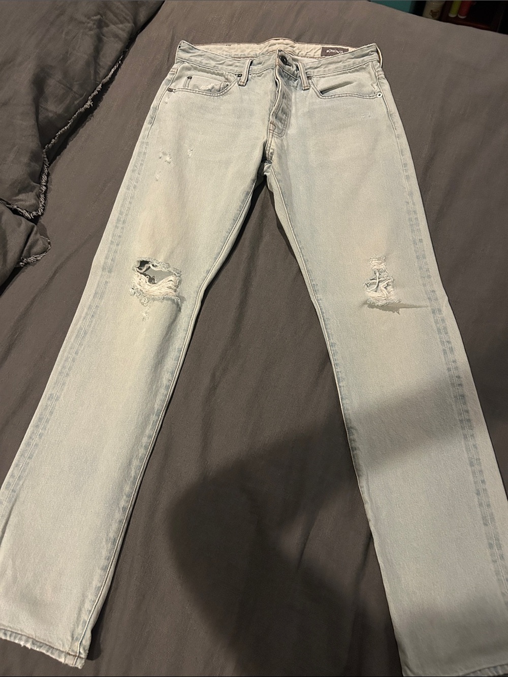 Light Blue Distressed men’s Bonobos Jeans